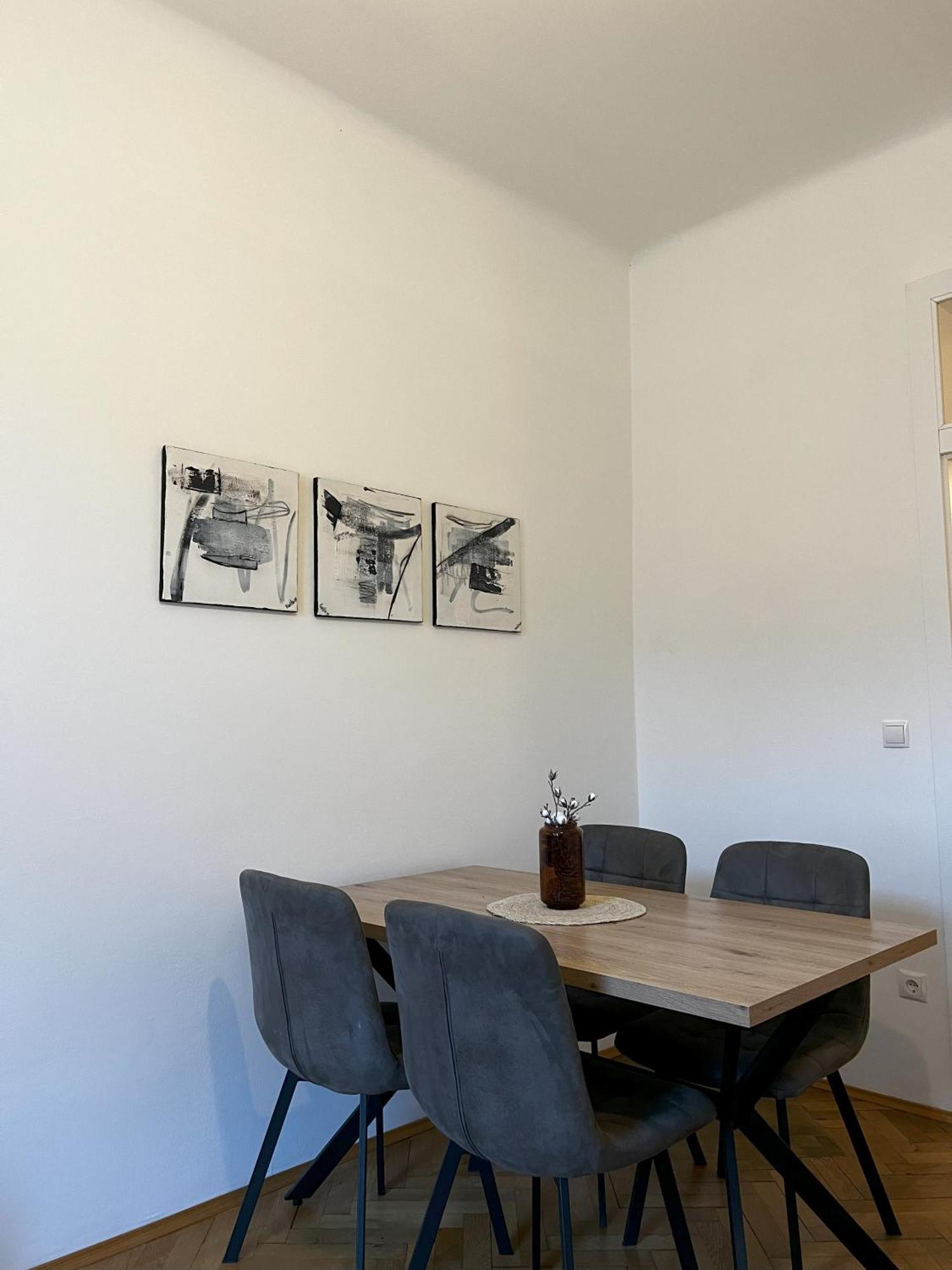 Appartamento Old Town Vibe & Wave Graz Esterno foto